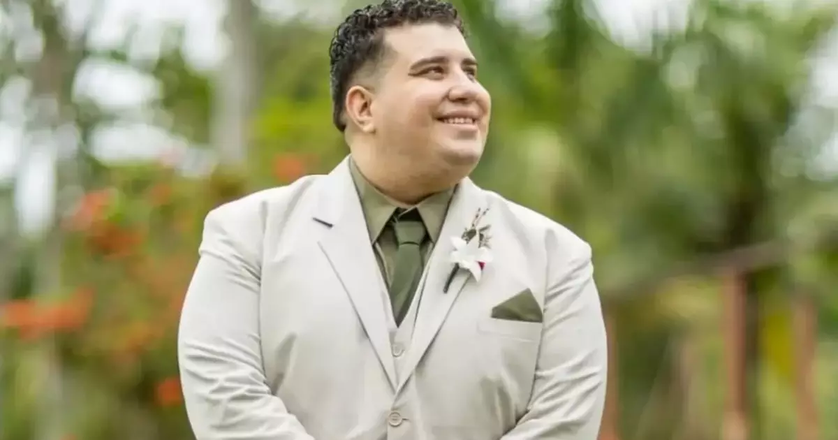 Quem era Dedeco Youtuber morreu aos 33 anos semanas após casamento e anúncio de que seria pai