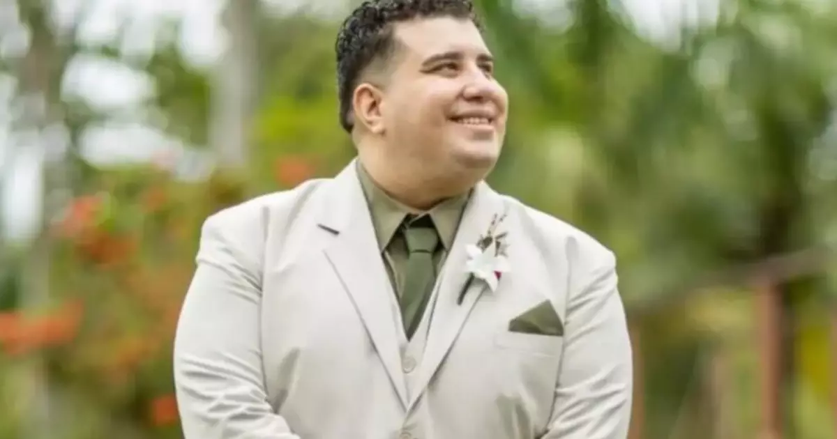 Quem era Dedeco Youtuber morre aos 33 anos semanas após casamento e anúncio de gravidez