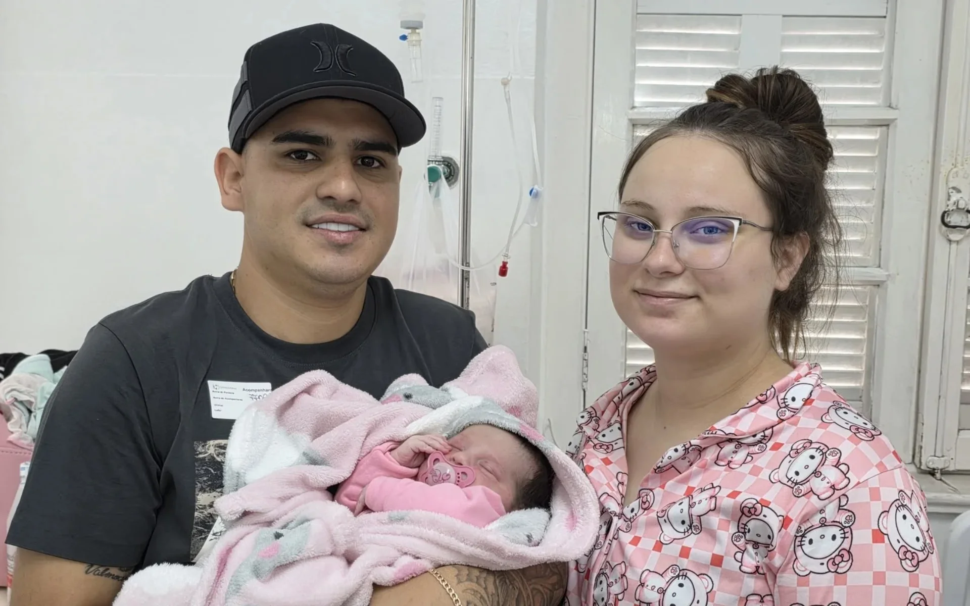 Mulher vai visitar hospital e sai com bebê no Vale do Sinos: Quando vi, já estava internada abc+